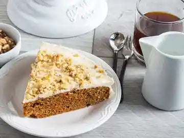 ALMOND CARROT CAKES (WHIOT FROSTING)